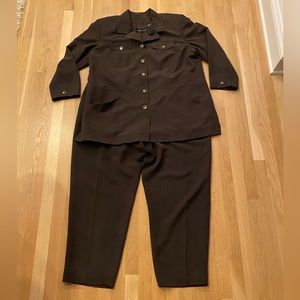 Dana Buchman Womens Brown Silk Pant Suit / Blazer Size 20 / Pants Size 24